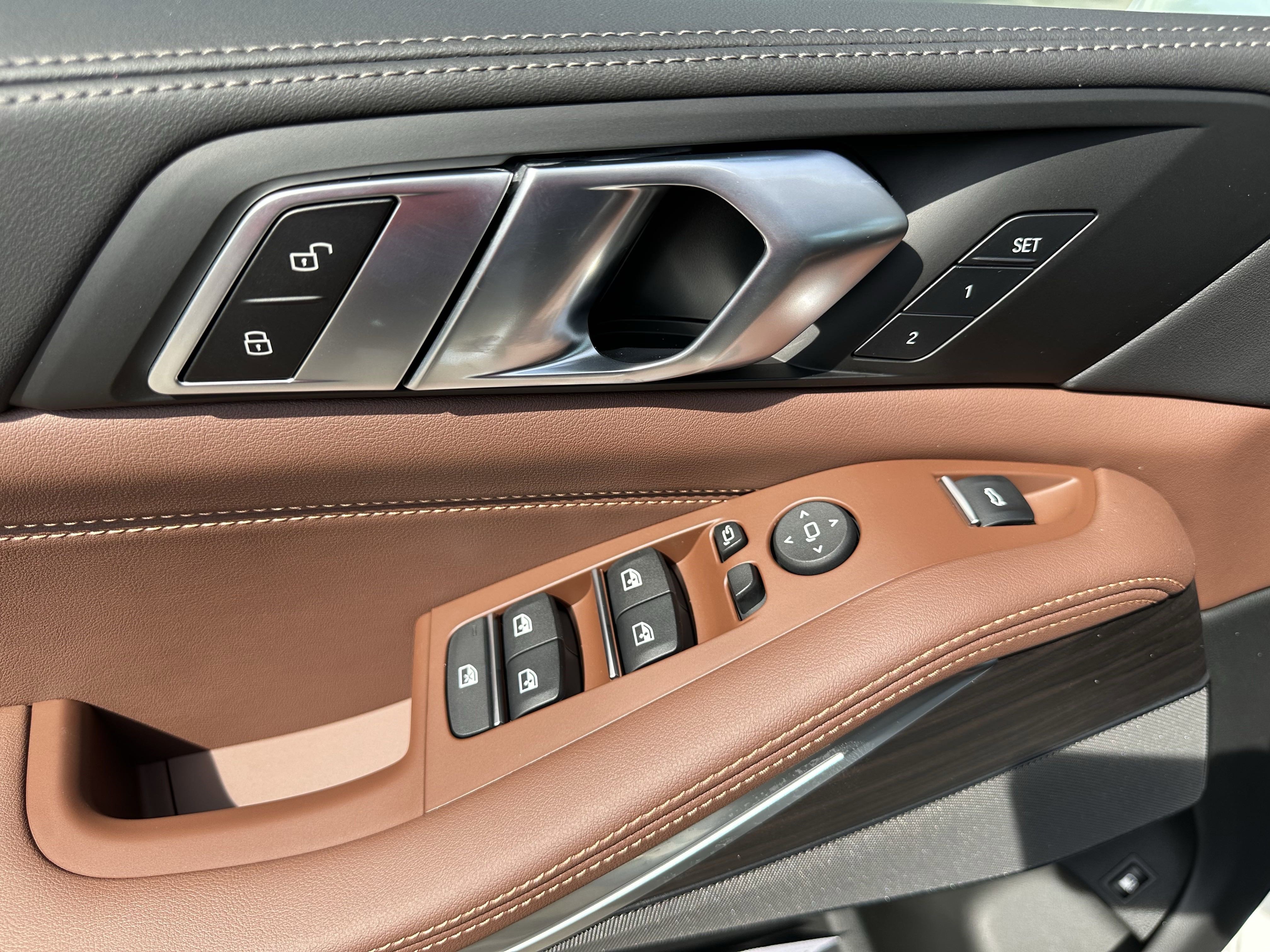 New 2026 BMW X5 xDrive50e w/ M Sport Package image 12