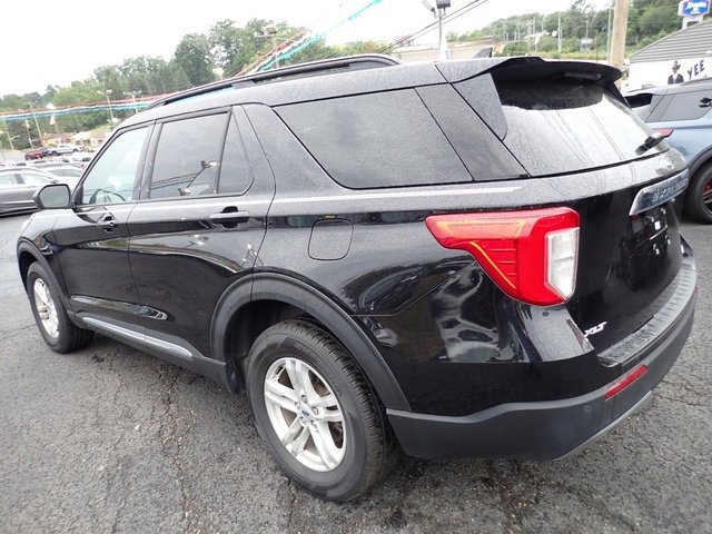Certified 2023 Ford Explorer XLT w/ Equipment Group 202A image 5