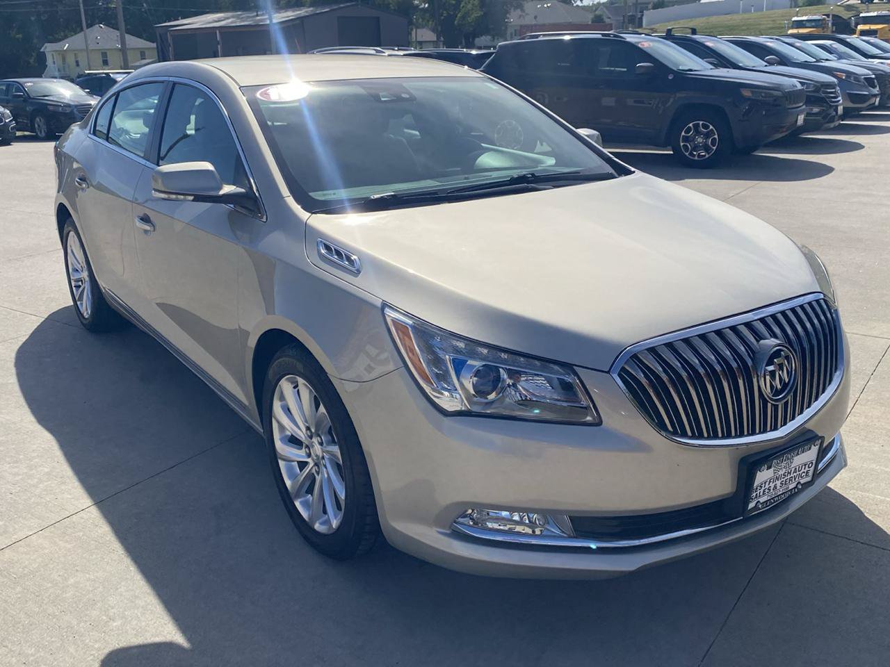 Used 2015 Buick LaCrosse Leather w/ Driver Confidence Package #1 FWD image 4