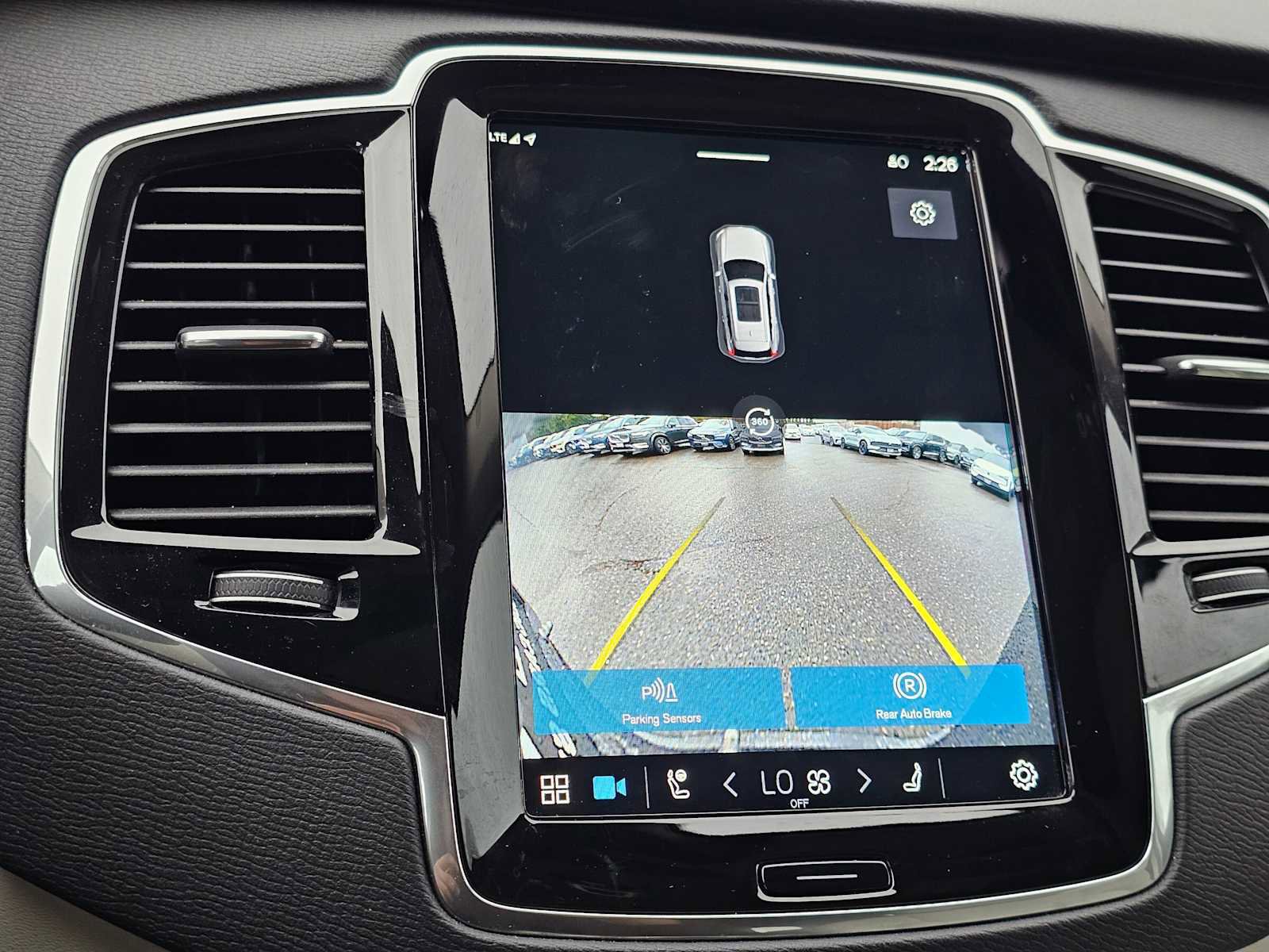 Certified 2023 Volvo XC90 T8 Plus image 27