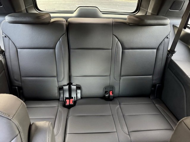 Used 2024 Chevrolet Tahoe LT w/ Luxury Package image 28