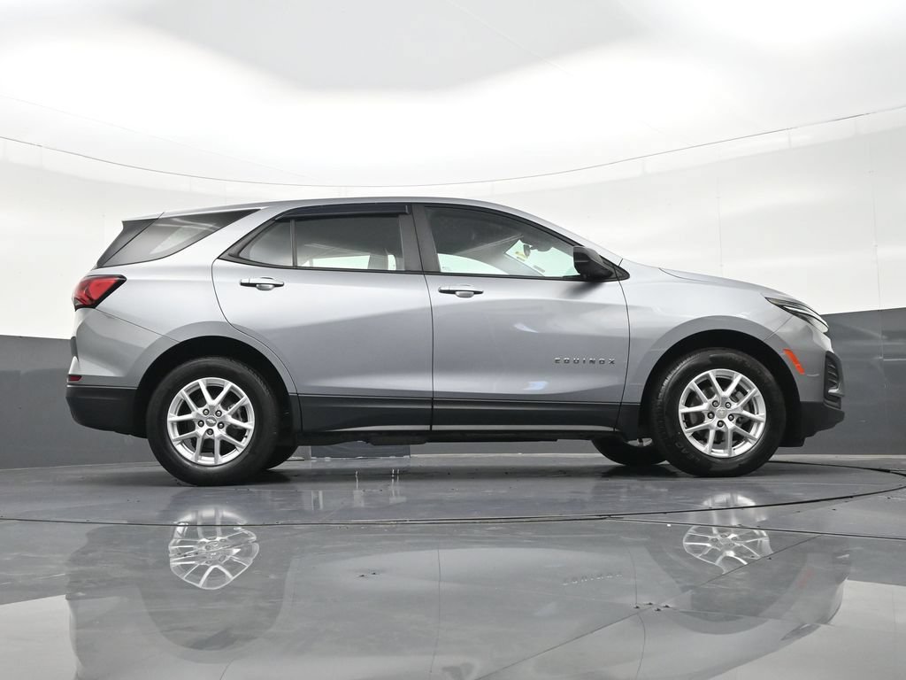 Used 2024 Chevrolet Equinox LS FWD image 28