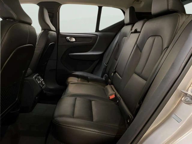 Used 2025 Volvo XC40 B5 Plus AWD/4WD image 65
