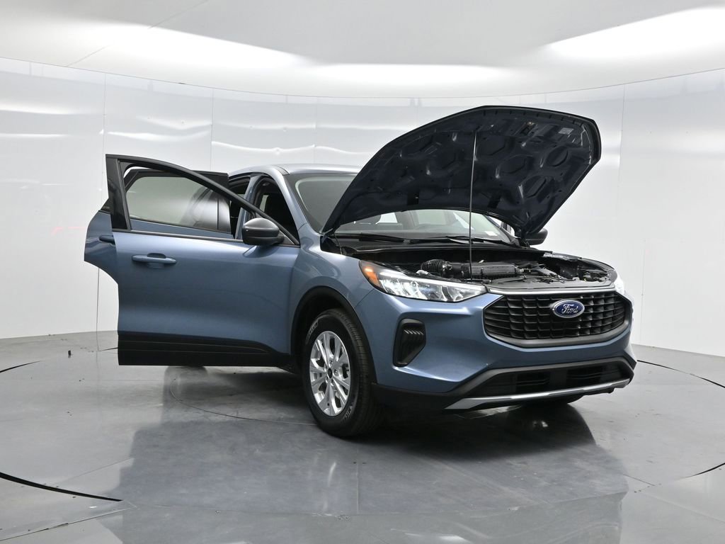Used 2025 Ford Escape Active image 41