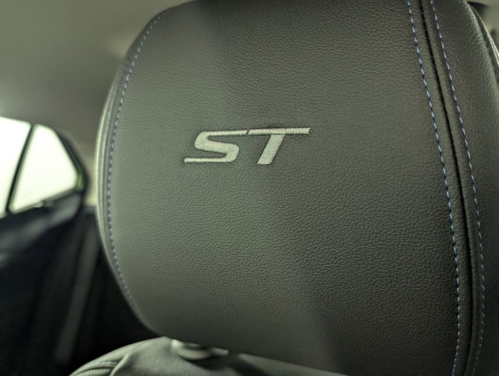 New 2026 Buick Encore GX Sport Touring w/ Advanced Technology Package image 16