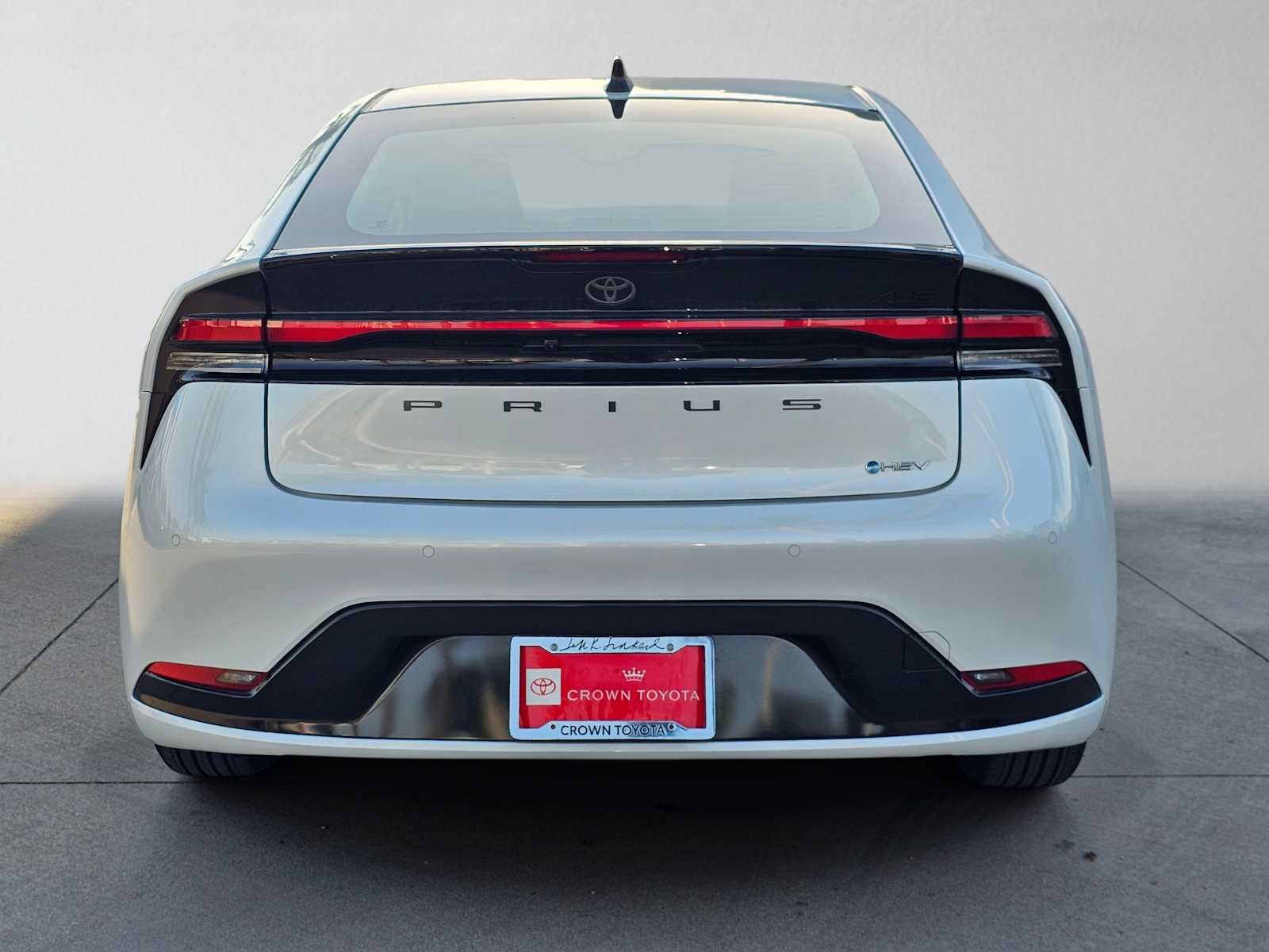 Certified 2026 Toyota Prius XLE FWD image 4