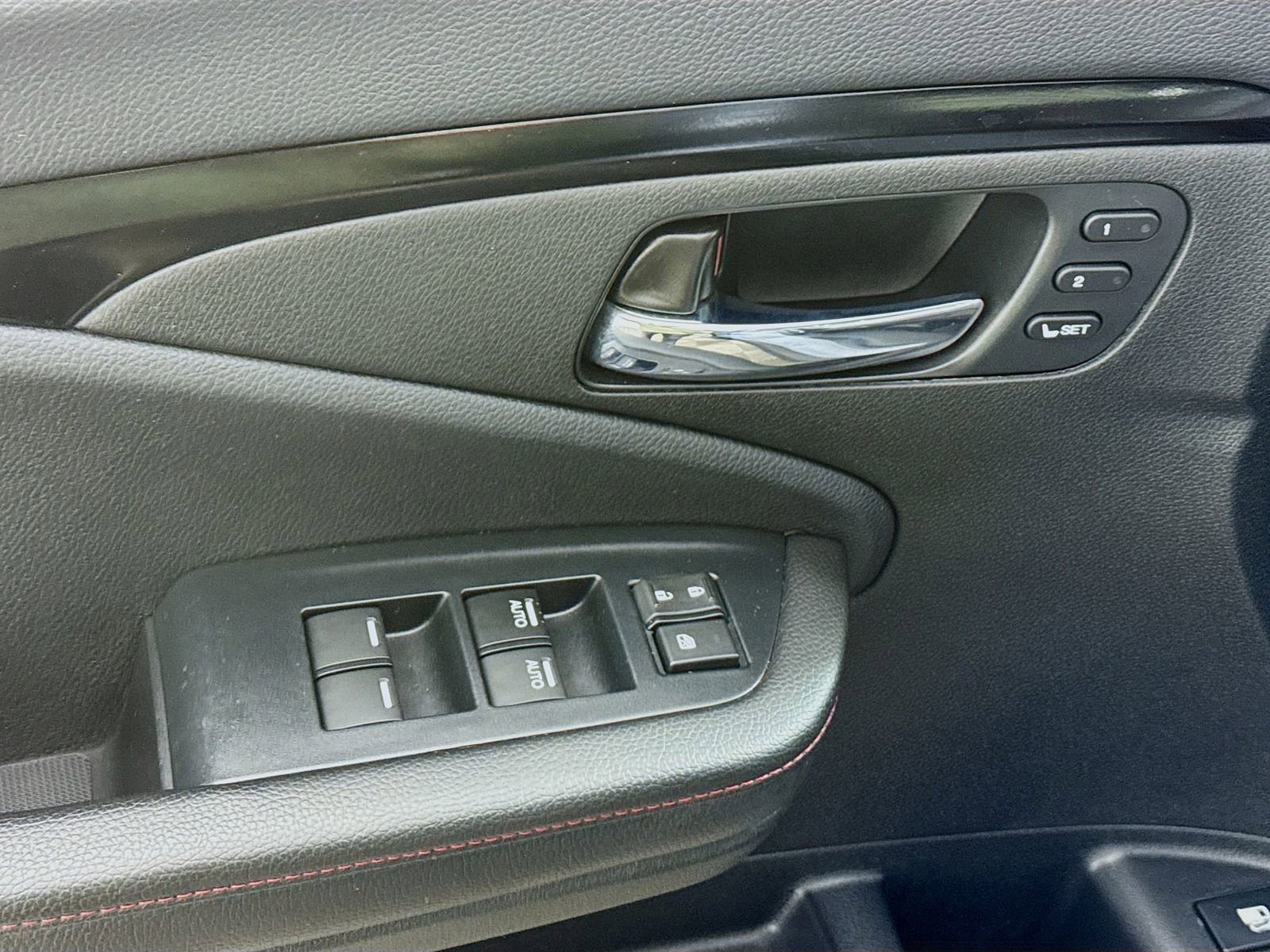 Used 2023 Honda Ridgeline Black Edition image 15