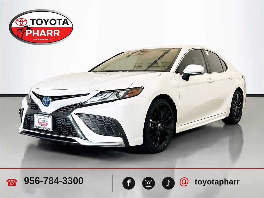Used 2022 Toyota Camry XSE w/ Cold Weather Package