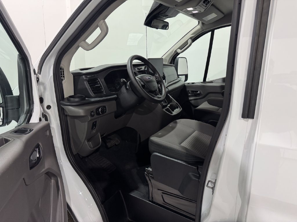 Used 2025 Ford Transit 350 XLT RWD image 14