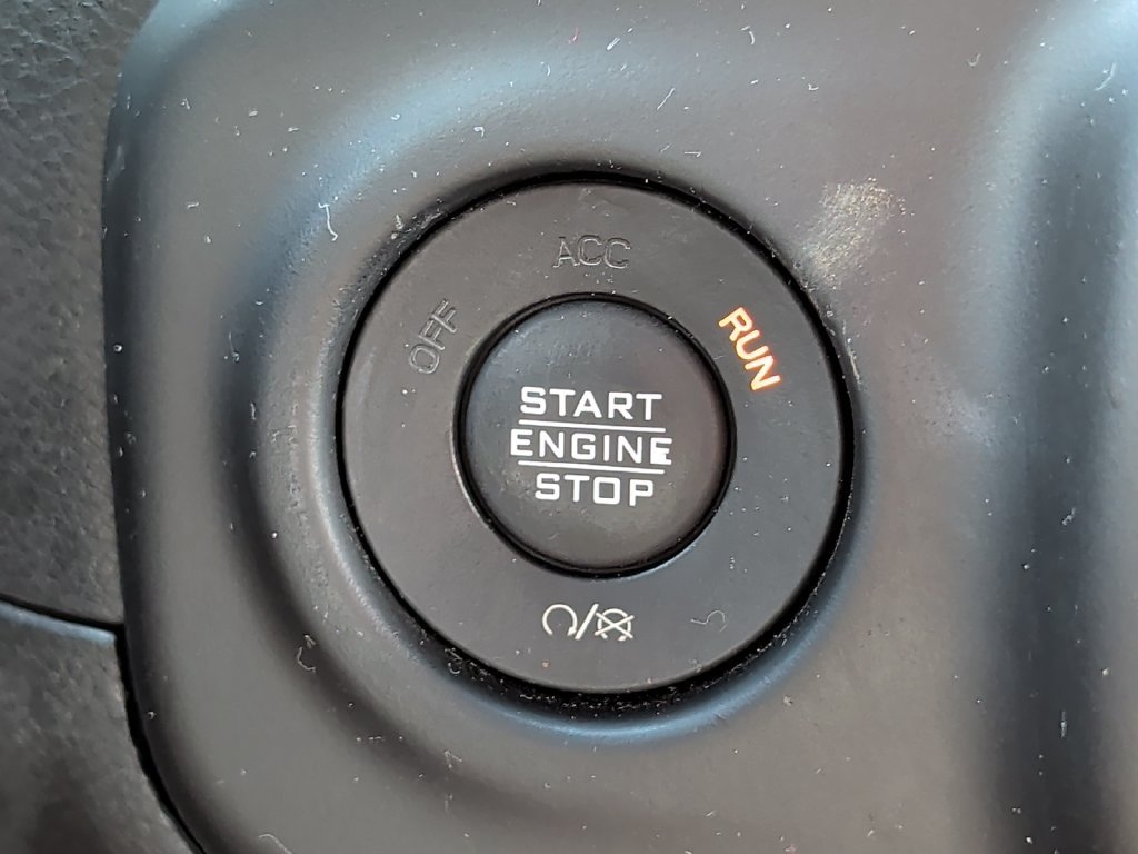 Used 2021 Jeep Wrangler Unlimited Sahara AWD/4WD image 26