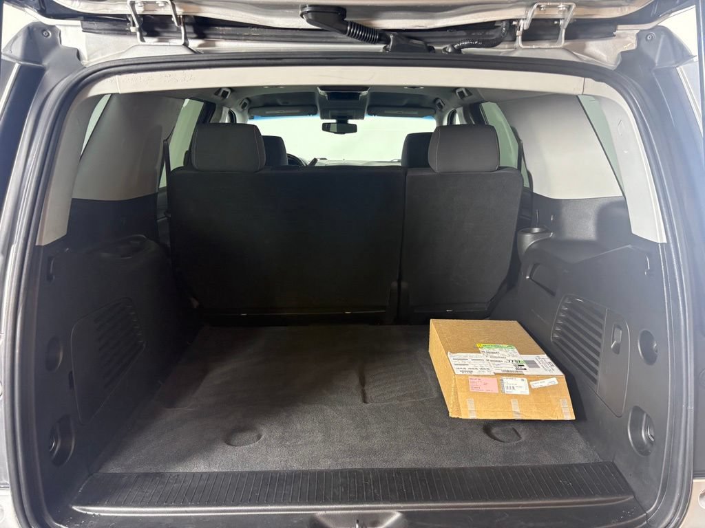 Used 2020 Chevrolet Tahoe LS w/ Skid Plate Package AWD/4WD image 11