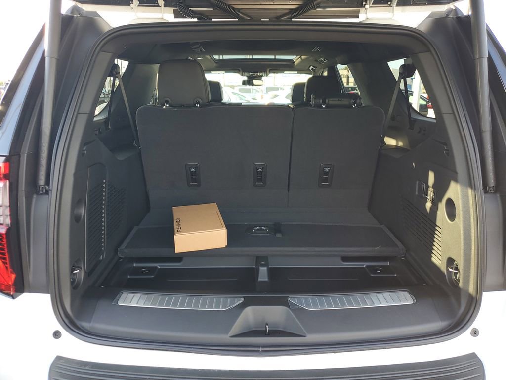 New 2026 GMC Yukon XL Denali w/ Sun & Power Step Package image 7