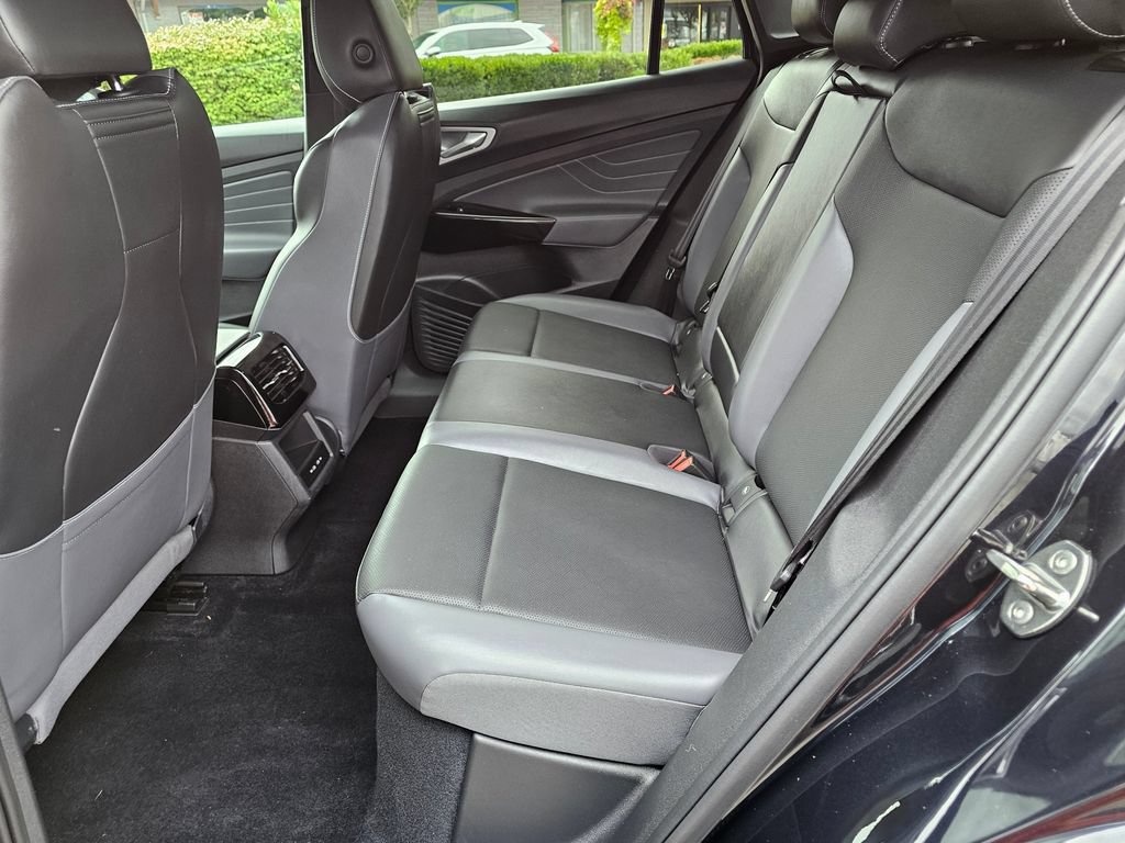 Used 2023 Volkswagen ID.4 Pro S RWD image 19