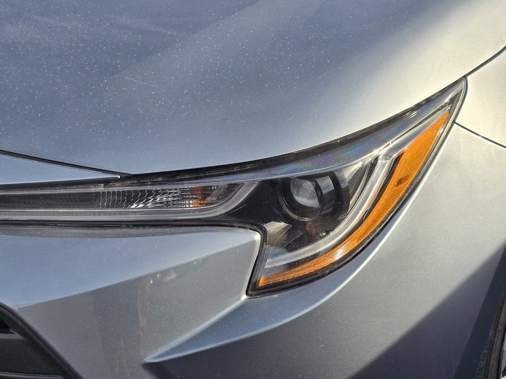 Certified 2025 Toyota Corolla LE image 9
