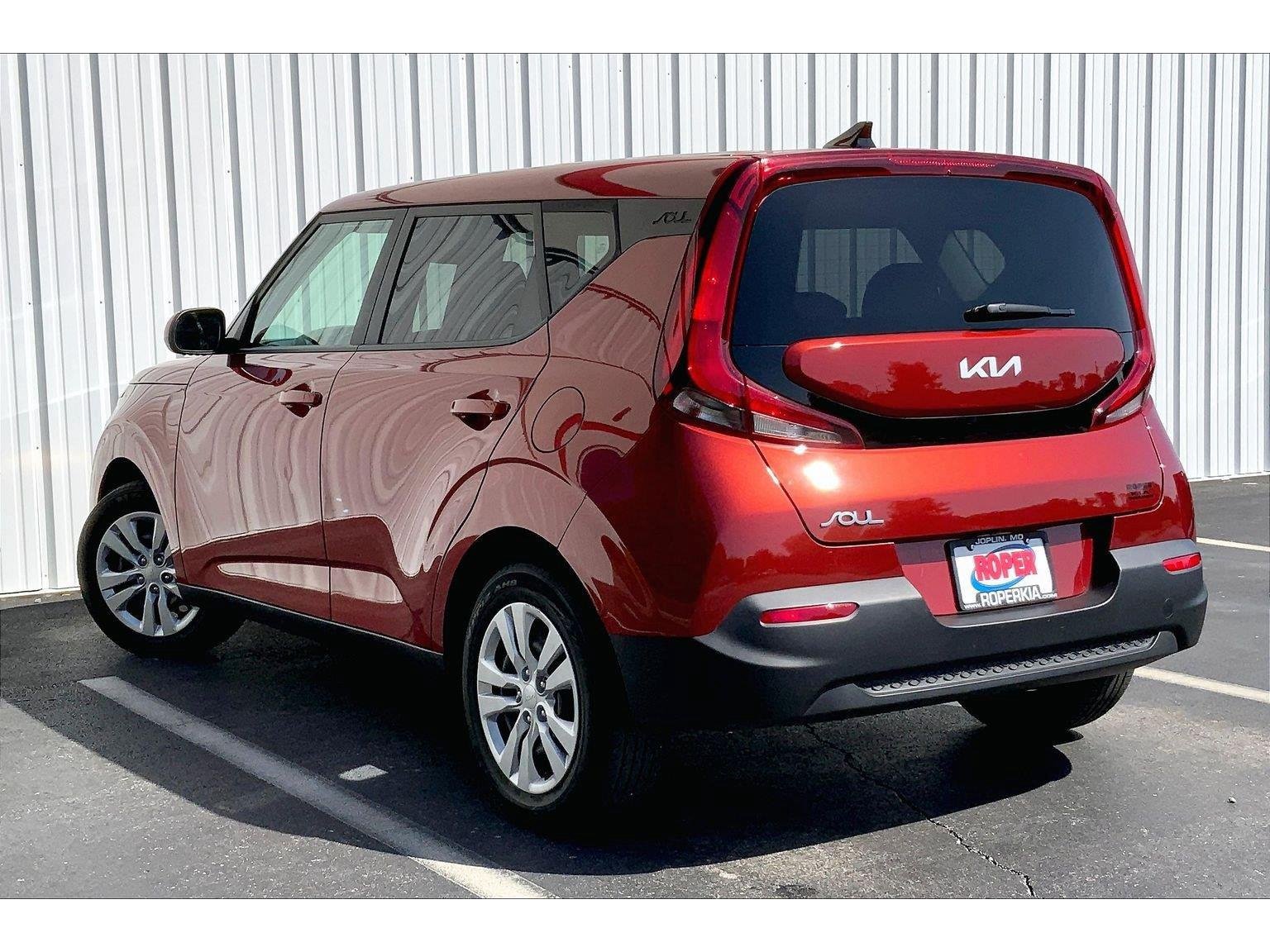 Used 2022 Kia Soul LX FWD image 10