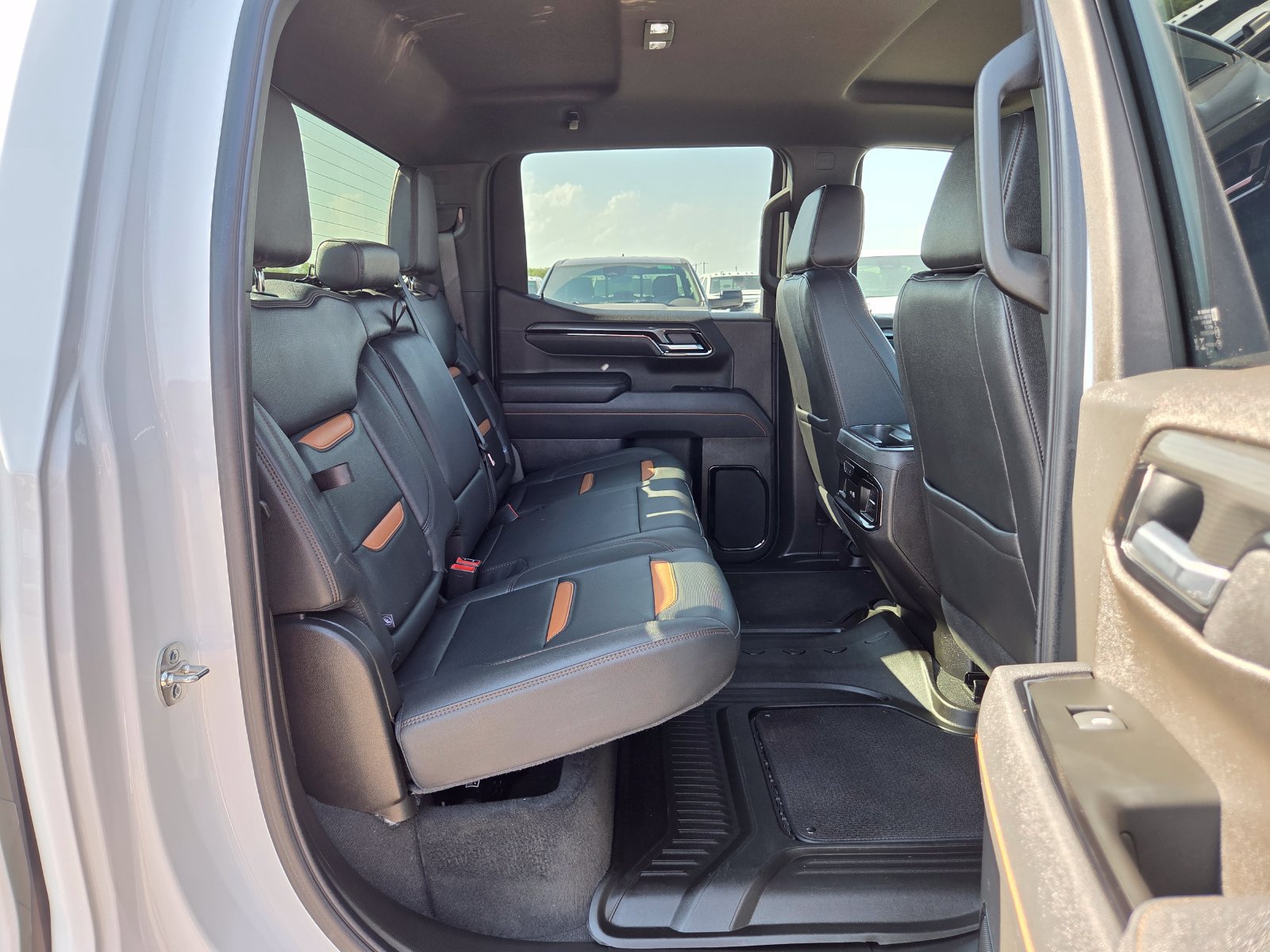 Used 2025 GMC Sierra 1500 AT4 AWD/4WD image 21