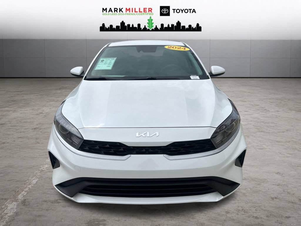 Used 2024 Kia Forte LXS FWD image 9