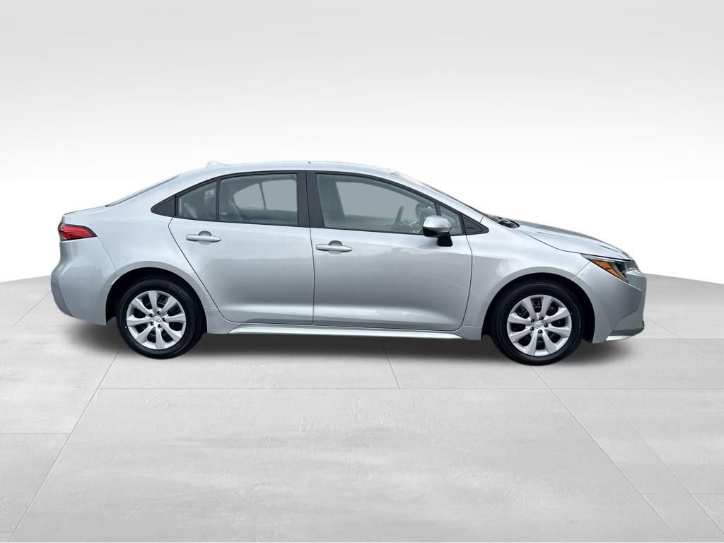Certified 2024 Toyota Corolla LE FWD image 7