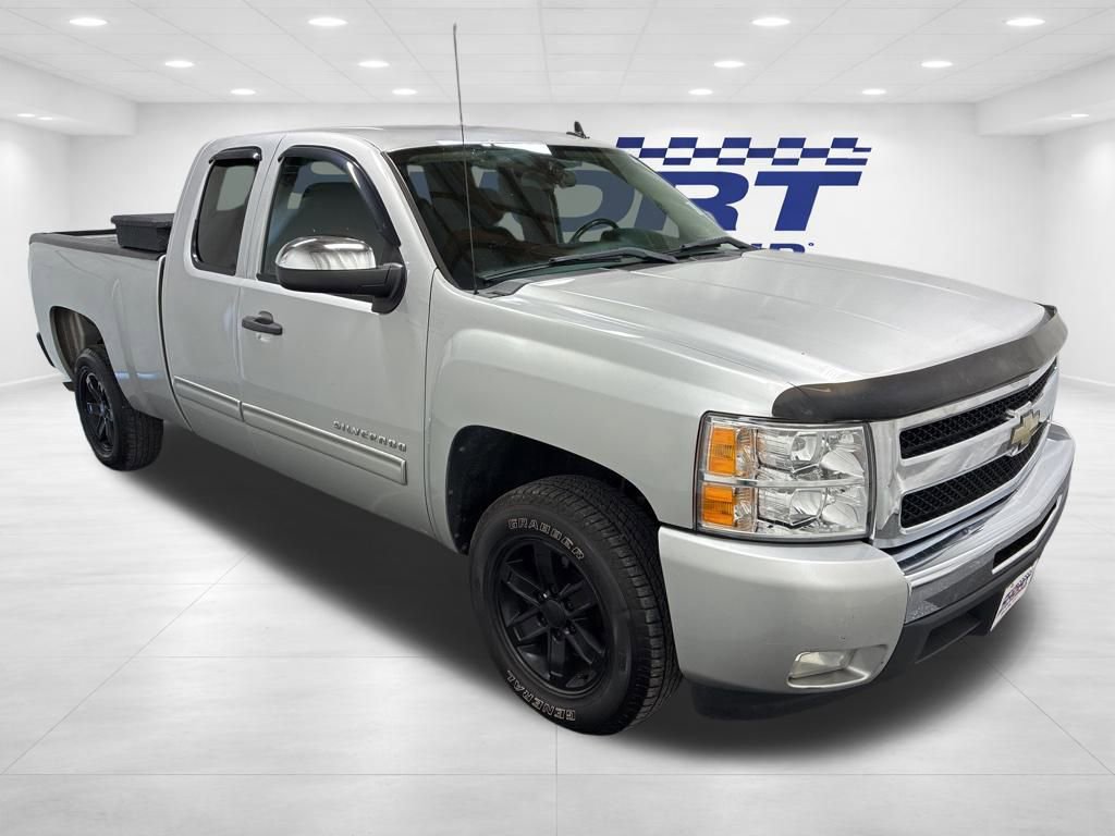 Used 2011 Chevrolet Silverado 1500 LT w/ All-Star Edition image 3