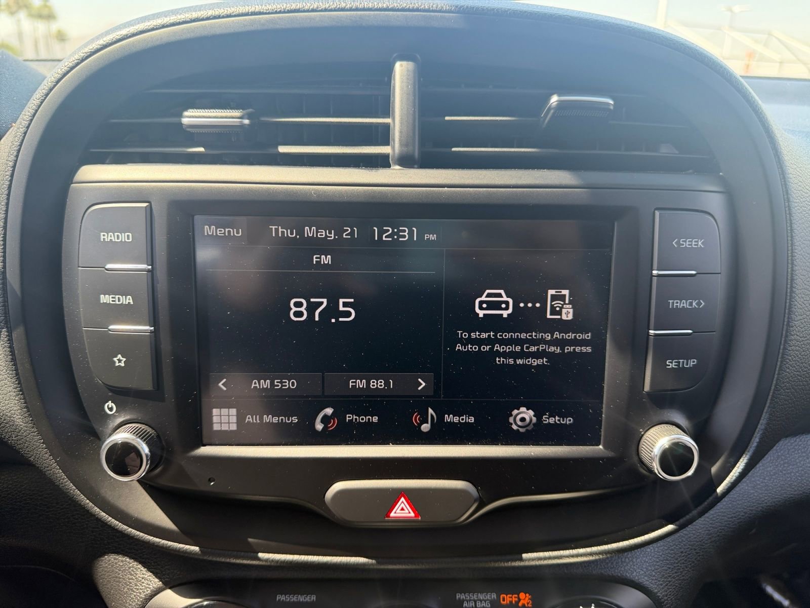 Used 2025 Kia Soul LX FWD image 16