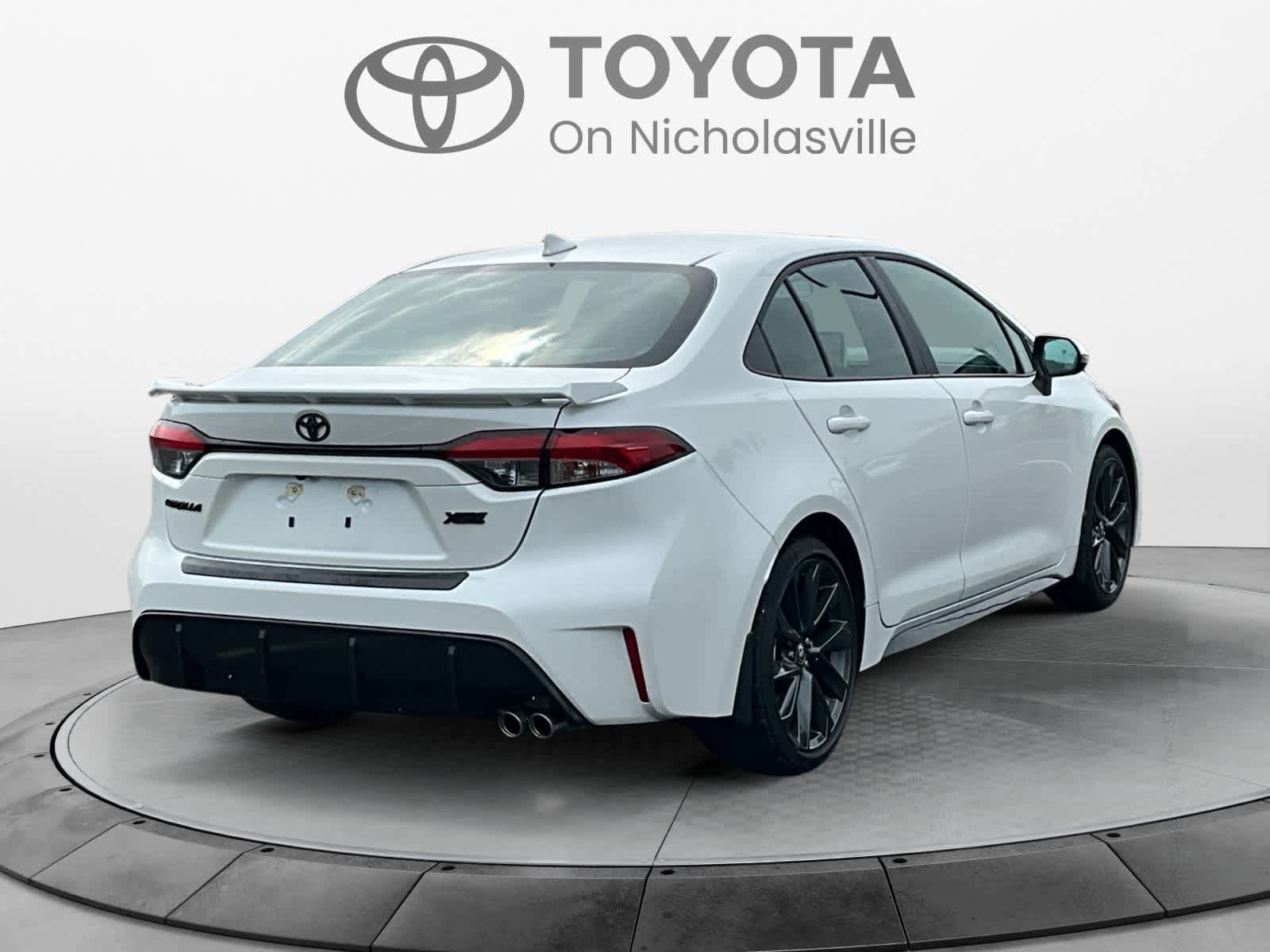 Used 2026 Toyota Corolla XSE FWD image 5