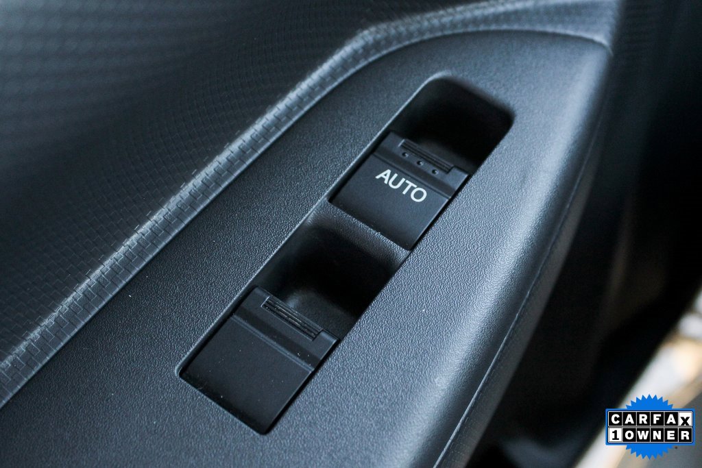 Used 2024 Isuzu NPR image 17