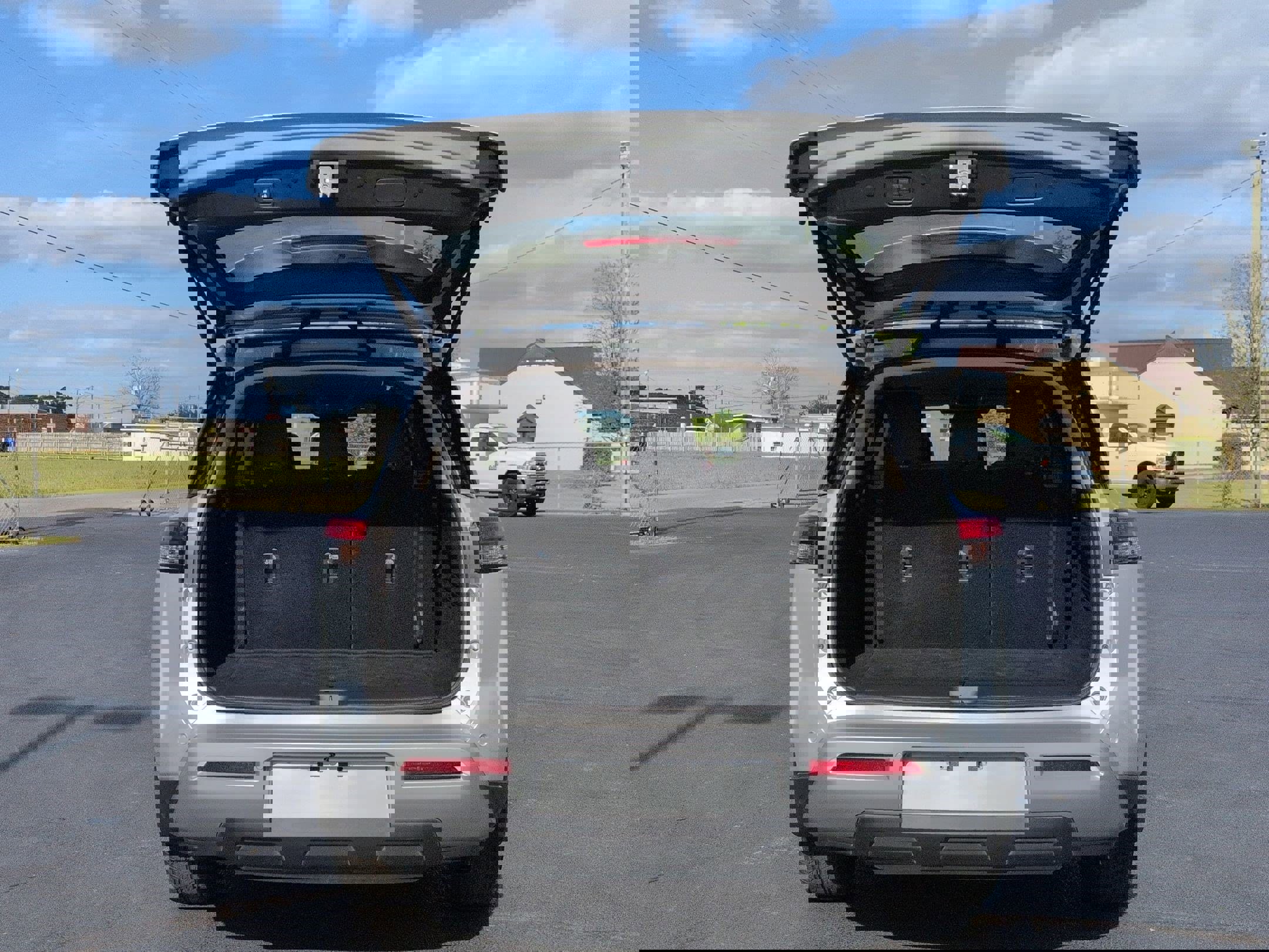 Certified 2025 Nissan Pathfinder SL image 33