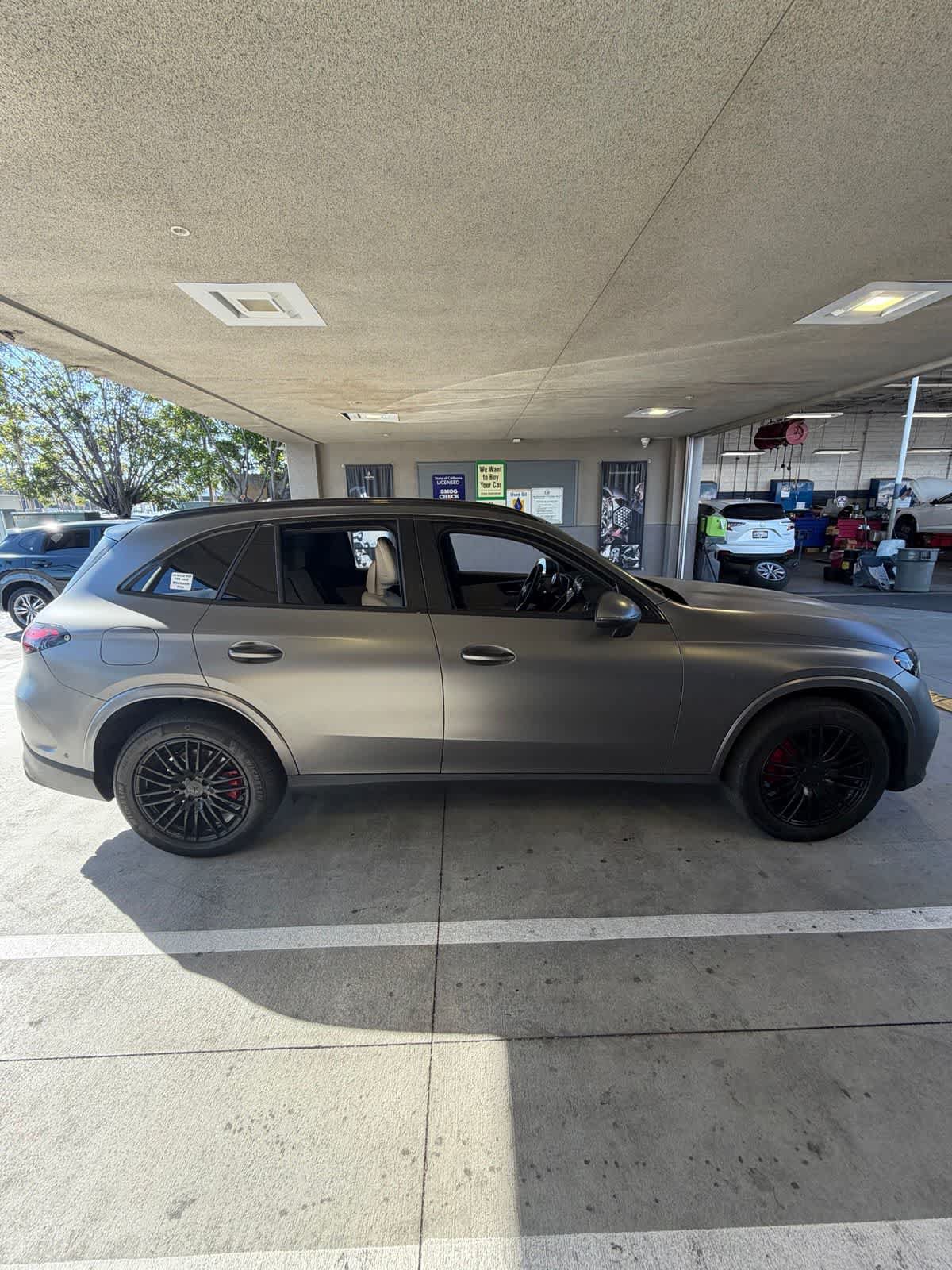 Used 2024 Mercedes-Benz GLC 300 4MATIC image 7