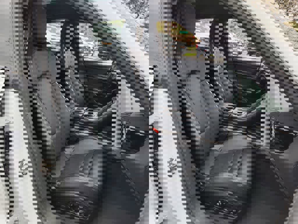 Used 2021 Porsche Taycan Turbo image 17