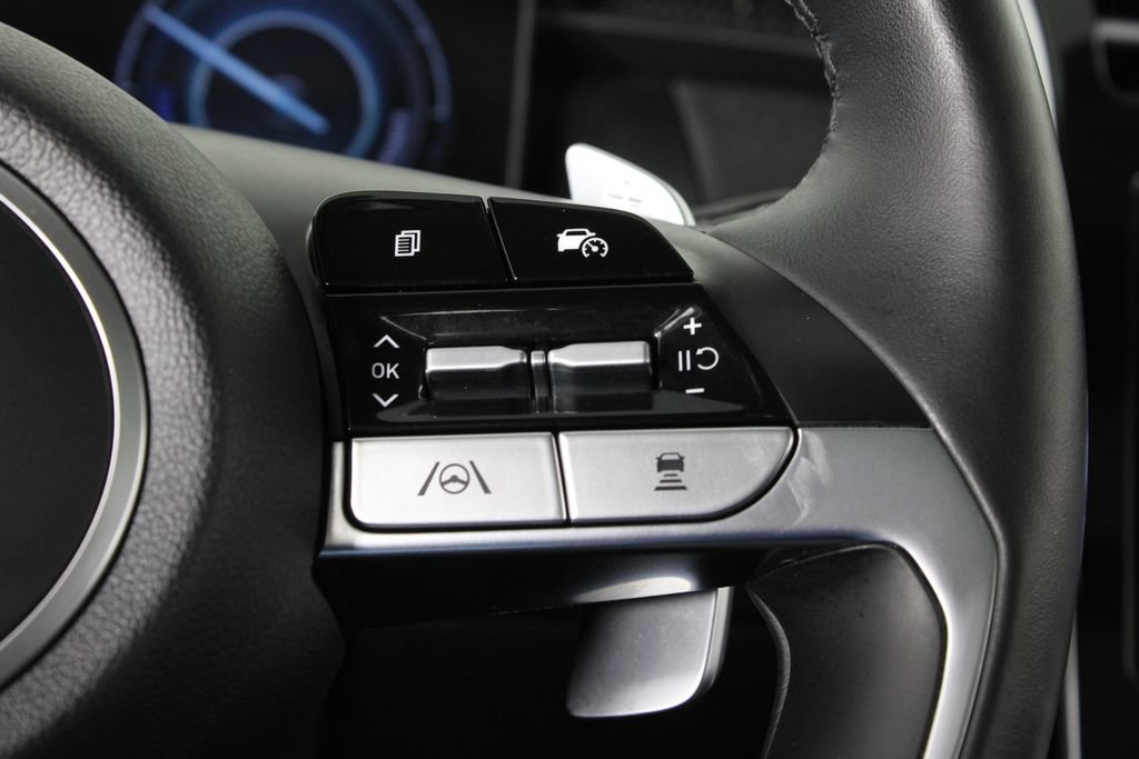 Certified 2022 Hyundai Tucson Limited AWD/4WD image 29