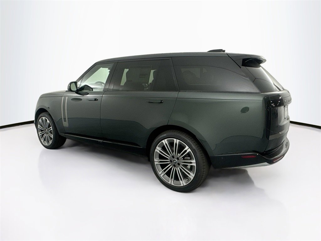 New 2025 Land Rover Range Rover Long Wheelbase SE image 7
