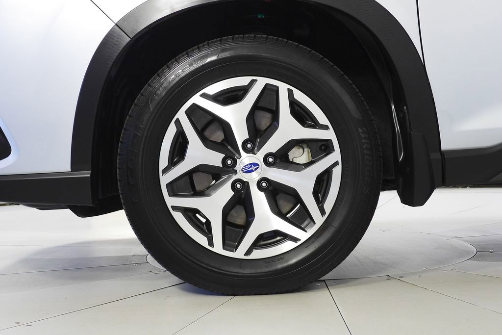Certified 2024 Subaru Forester Premium AWD/4WD image 5