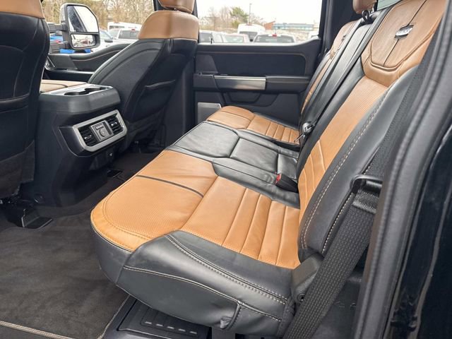 Used 2024 Ford F350 Platinum w/ FX4 Off-Road Package image 19