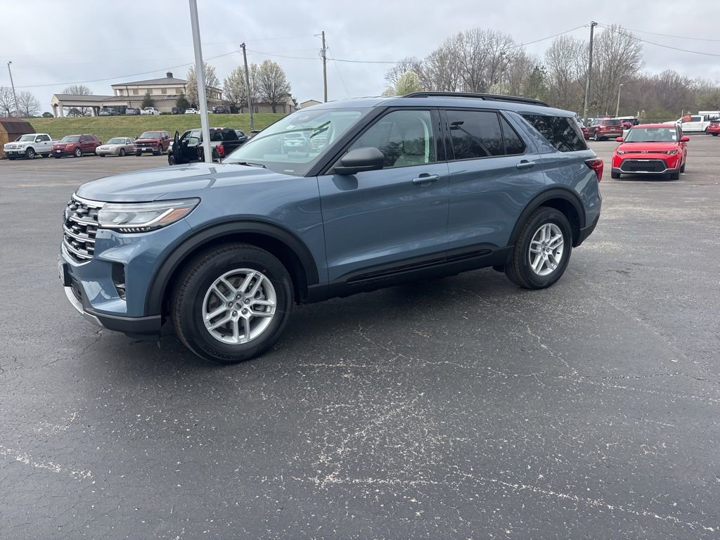 New 2026 Ford Explorer Active w/ Active Comfort Package image 10