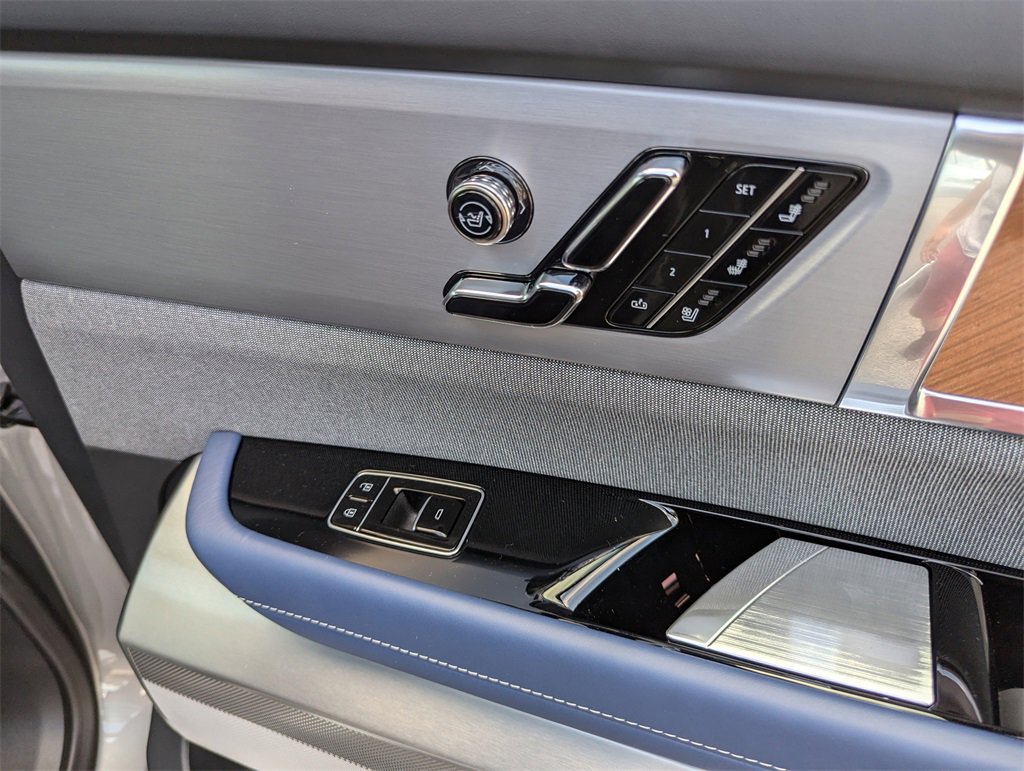 New 2026 Cadillac Vistiq Premium Luxury image 40