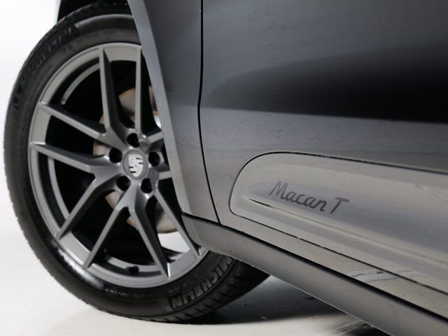 New 2025 Porsche Macan Turbo image 6