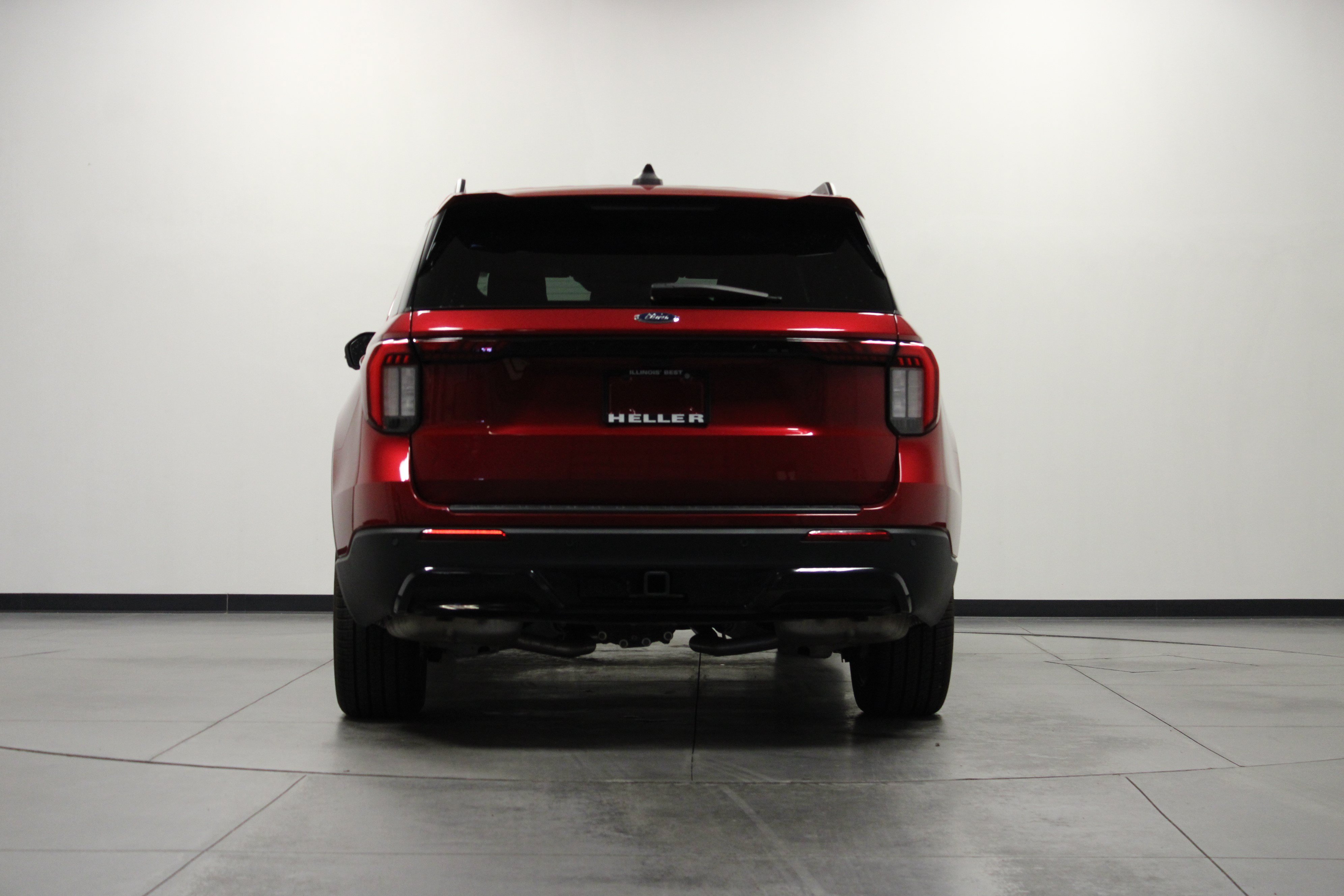 Used 2025 Ford Explorer ST-Line w/ Premium Package RWD image 5