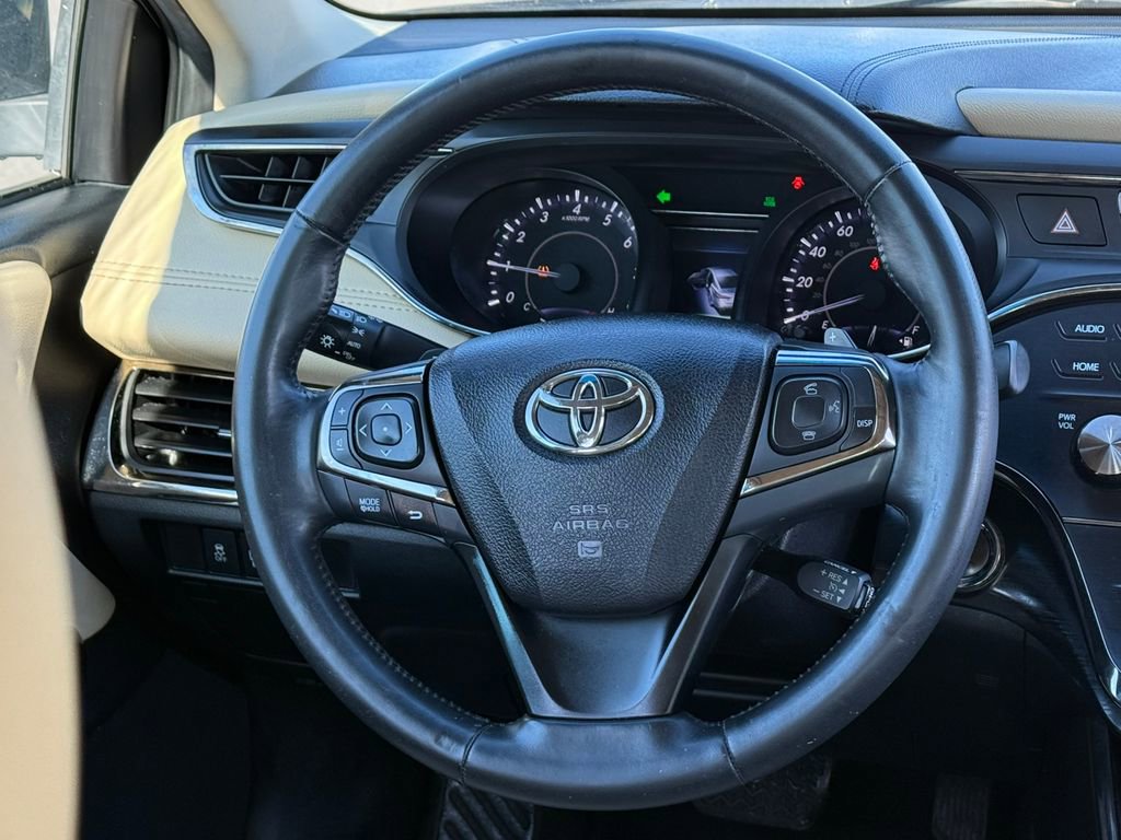 Used 2016 Toyota Avalon Touring image 17