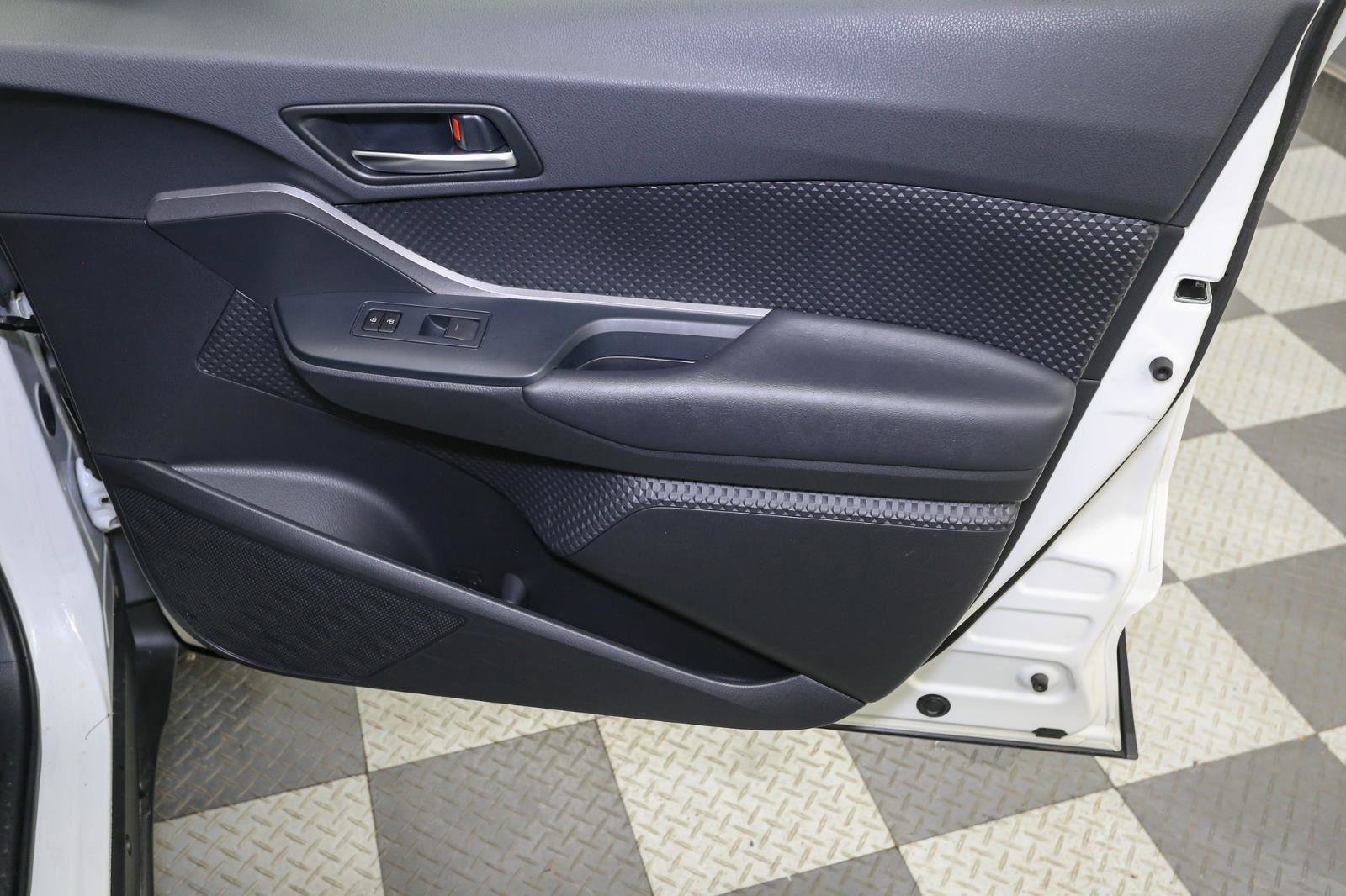 Used 2021 Toyota C-HR LE image 20