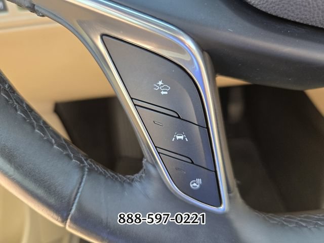 Used 2018 Cadillac XT5 Luxury w/ Driver Awareness Package FWD image 31