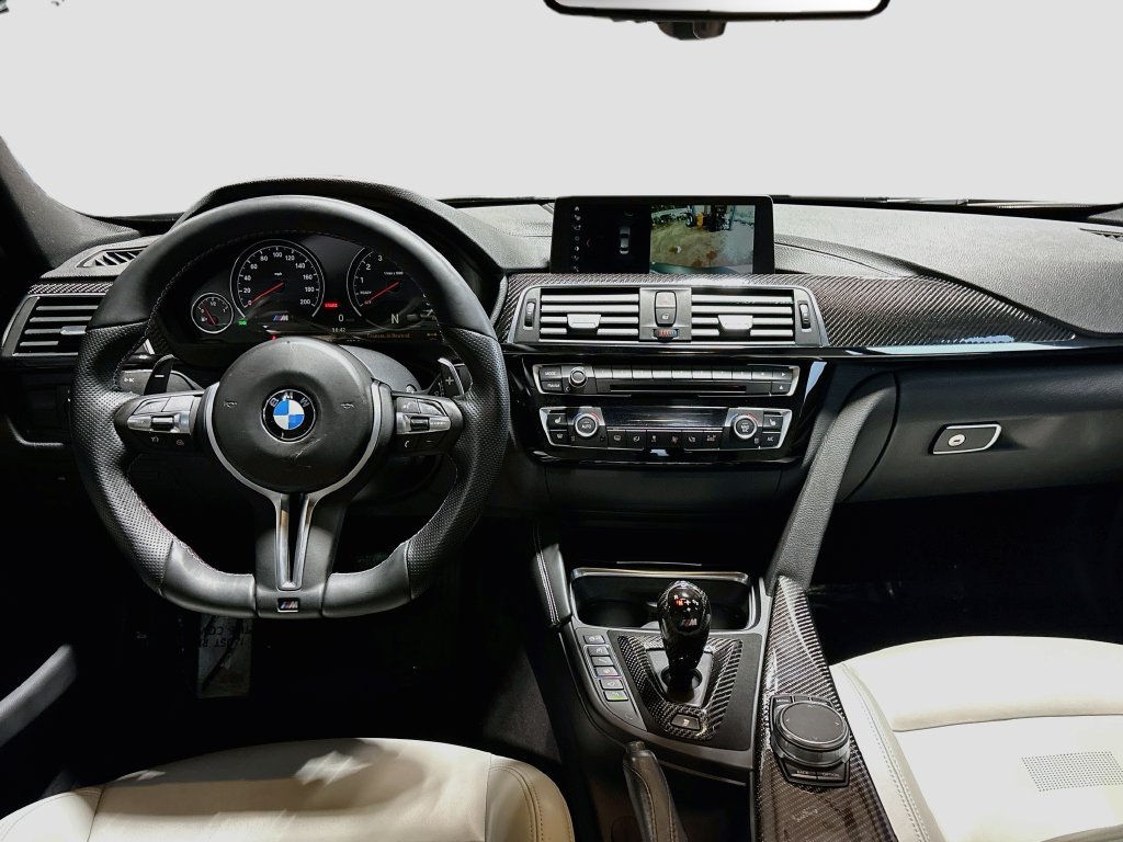 Used 2018 BMW M3 w/ Executive Package RWD image 33