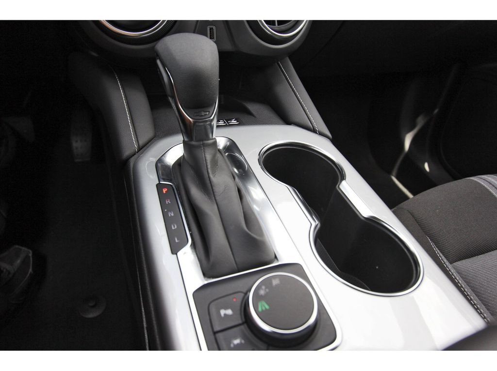 Used 2024 Chevrolet Blazer LT w/ Convenience Package FWD image 24