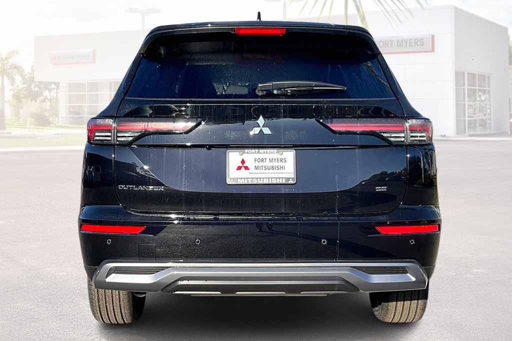New 2026 Mitsubishi Outlander SE FWD image 4