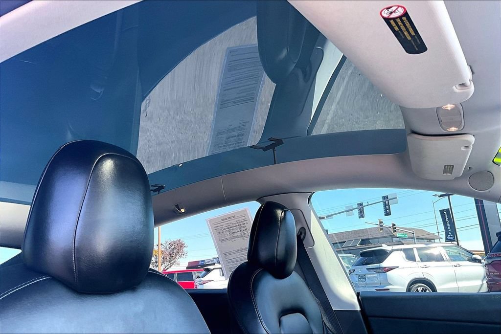 Used 2021 Tesla Model Y Long Range AWD/4WD image 22