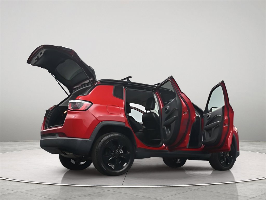 Used 2020 Jeep Compass Latitude image 33