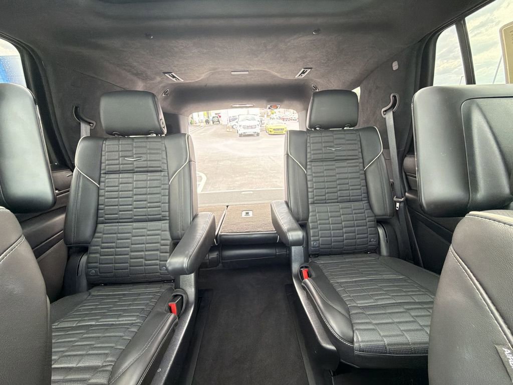 Used 2023 Cadillac Escalade V AWD/4WD image 29