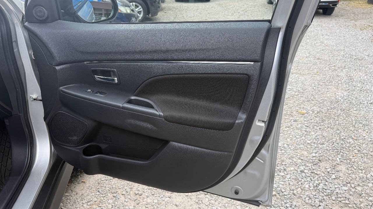 Used 2022 Mitsubishi Outlander Sport ES image 16