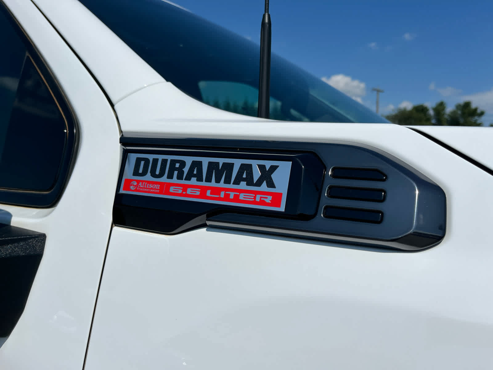 Used 2025 GMC Sierra 2500 AT4 w/ AT4 Premium Plus Package AWD/4WD image 38