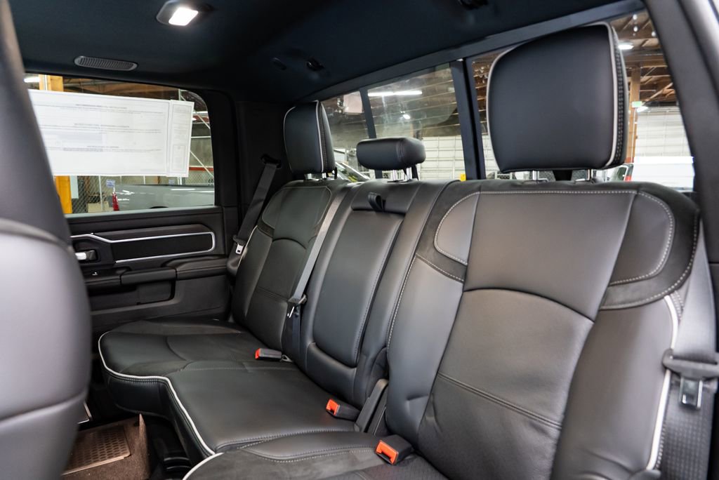 New 2026 RAM 3500 Laramie AWD/4WD image 29