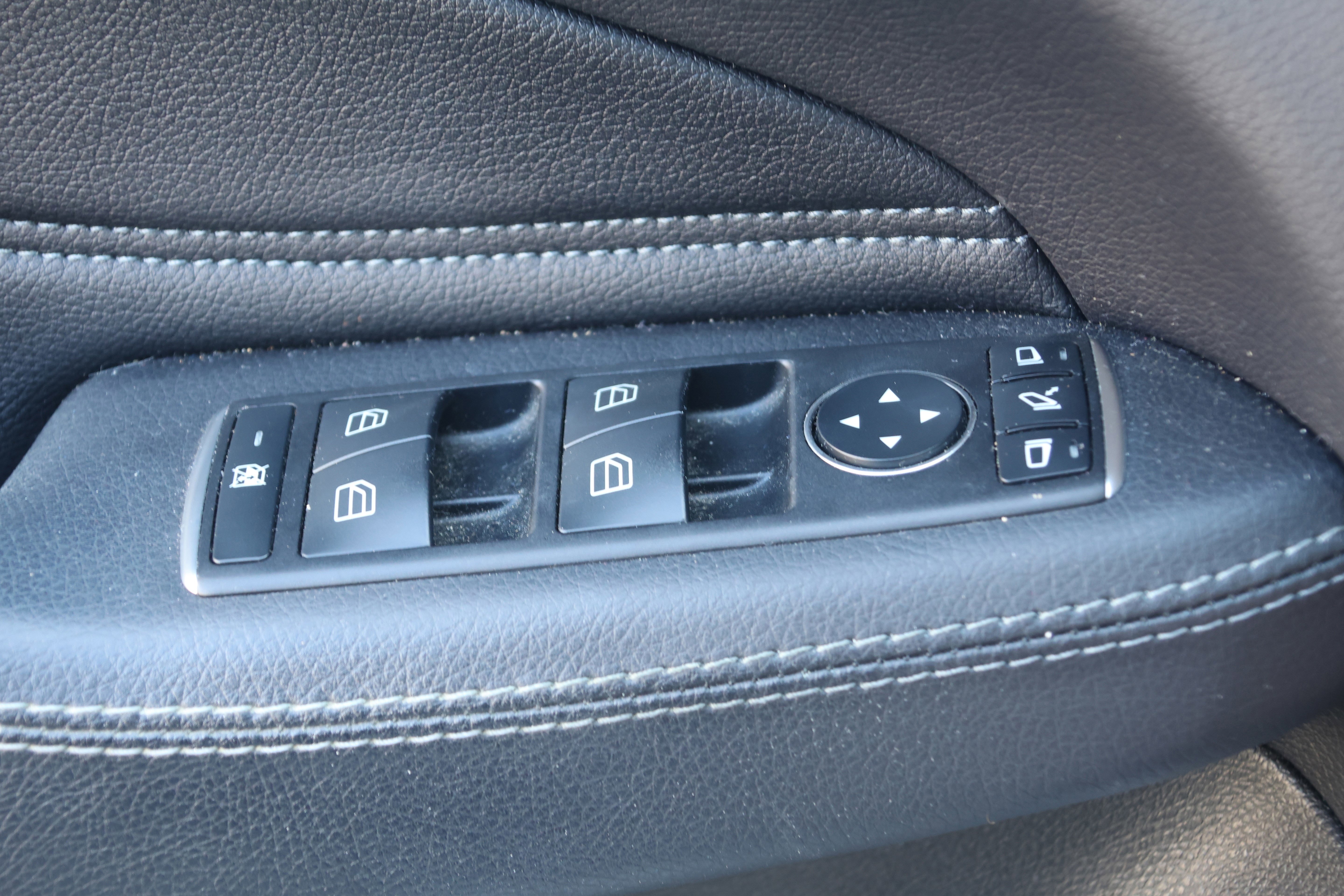 Used 2019 Mercedes-Benz GLS 450 4MATIC image 14